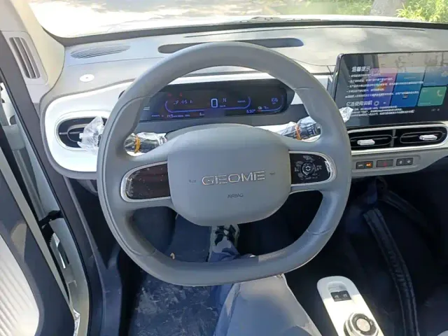 Geely Panda — Фото автомобиля 10
