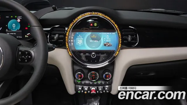 Mini Cooper Convertible — Фото автомобиля 14