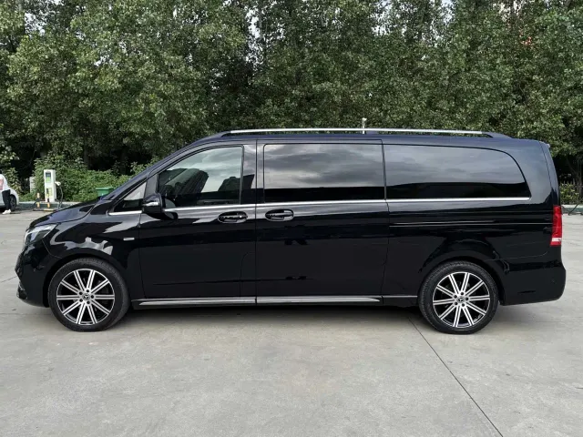 Mercedes-Benz V-Class — Фото автомобиля 3
