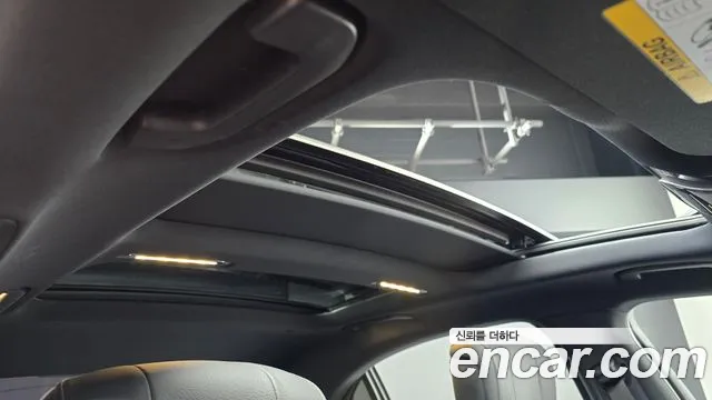 Mercedes-Benz S-Class — Фото автомобиля 16