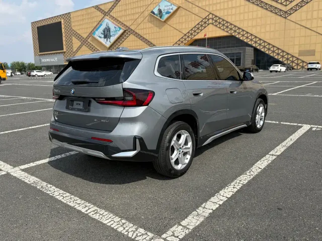 BMW X1 — Фото автомобиля 4