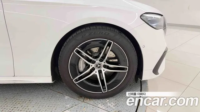 Mercedes-Benz E-Class W214 — Фото автомобиля 9
