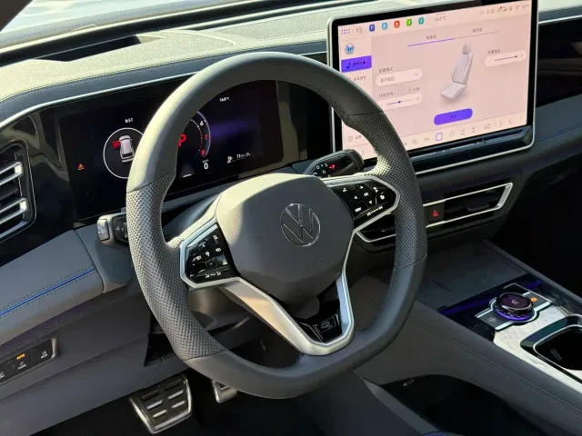 Volkswagen Tiguan L — Фото автомобиля 8