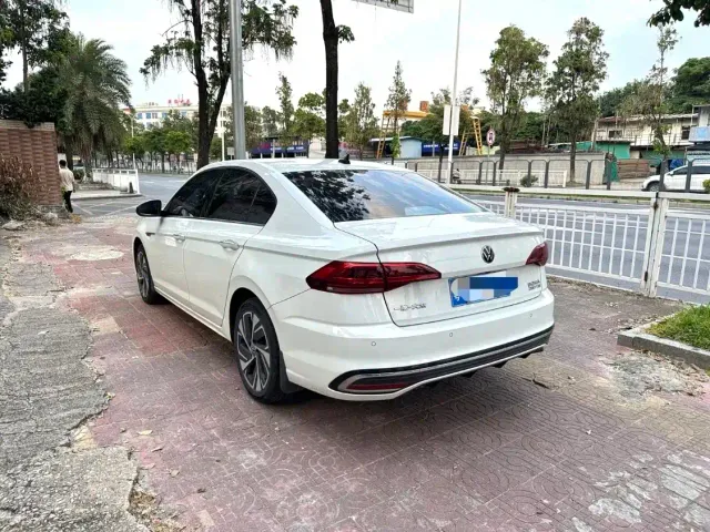 Volkswagen Bora — Фото автомобиля 12