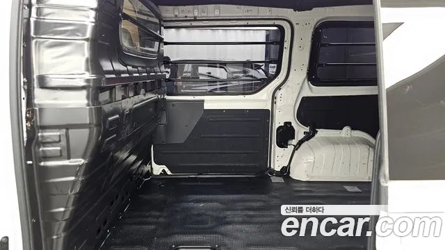 Hyundai Staria Staria Карго 3 места — Фото автомобиля 12