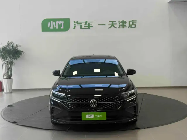 Volkswagen Passat — Фото автомобиля 2