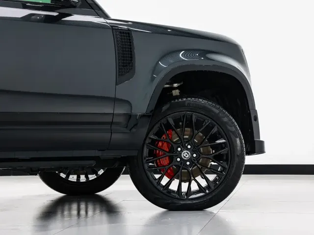 Land Rover Defender — Фото автомобиля 22