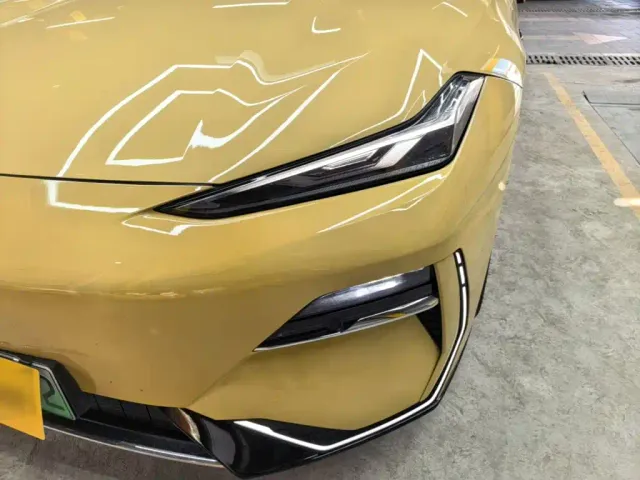 Geely Galaxy E8 — Фото автомобиля 23