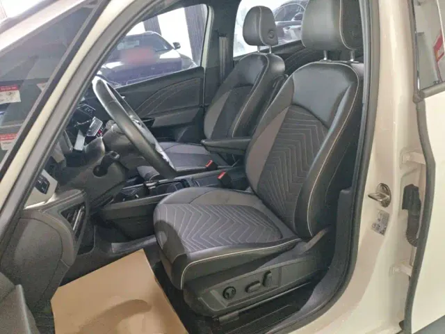 Volkswagen ID.3 — Фото автомобиля 14