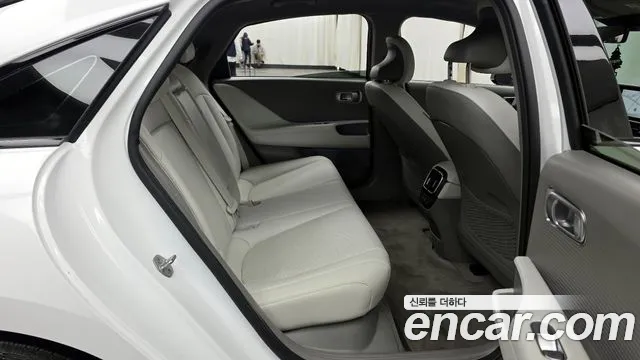 Hyundai Ioniq6 — Фото автомобиля 11