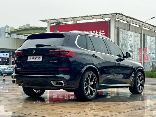 BMW X5 — Фото автомобиля 4