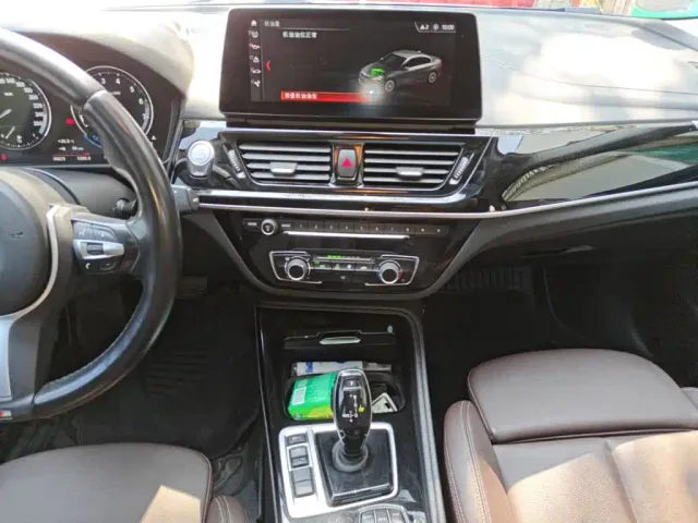 BMW 1 Series — Фото автомобиля 12
