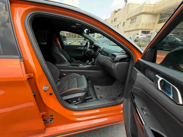 Lynk & Co 02 Hatchback — Фото автомобиля 4