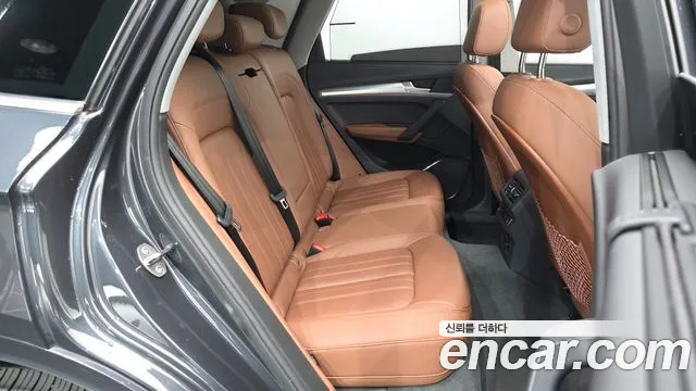 Audi Q5 FY — Фото автомобиля 18