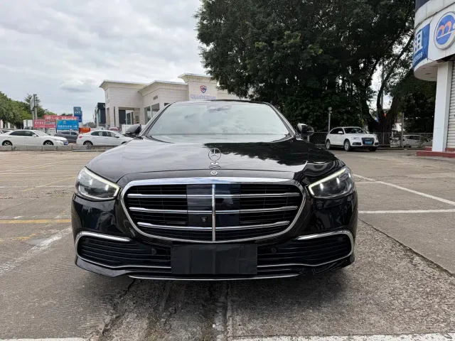 Mercedes-Benz S-Class — Фото автомобиля 2