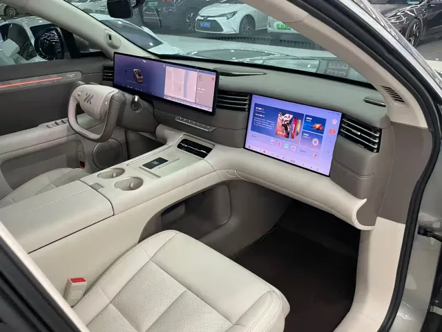 IM Motors LS6 — Фото автомобиля 8