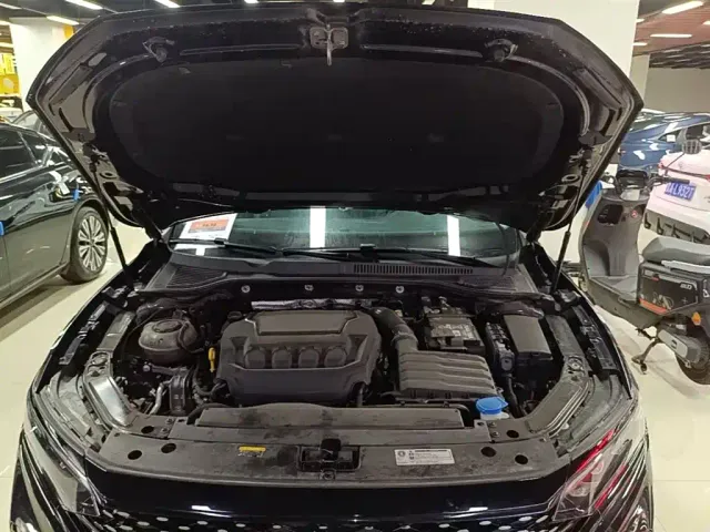 Volkswagen Passat — Фото автомобиля 19
