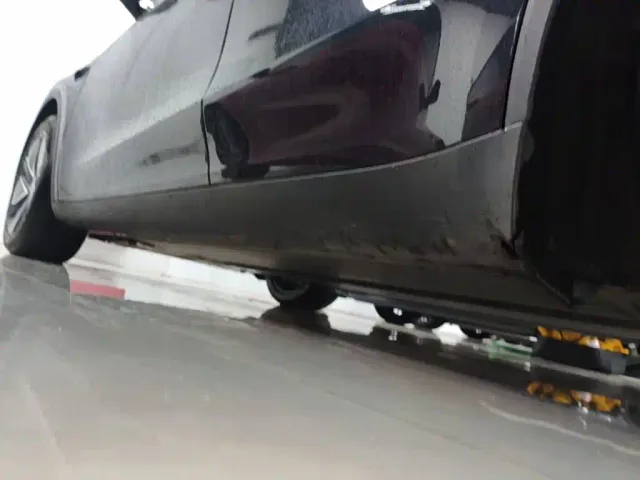 Tesla Model Y — Фото автомобиля 21