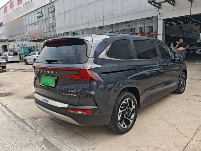 Hyundai Custo — Фото автомобиля 6