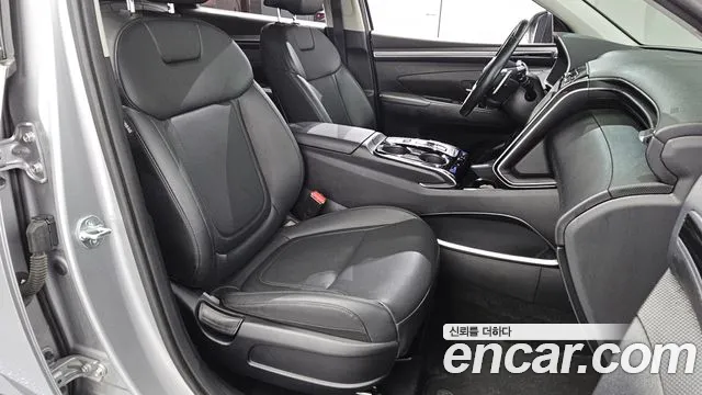 Hyundai Tucson Tucson (NX4) Дизель 2.0 4WD — Фото автомобиля 23