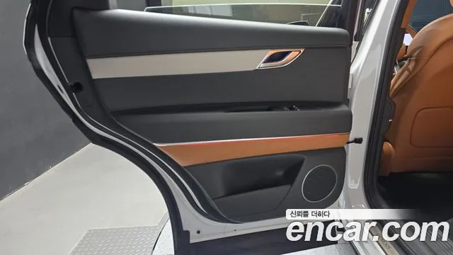 Genesis GV80 — Фото автомобиля 25