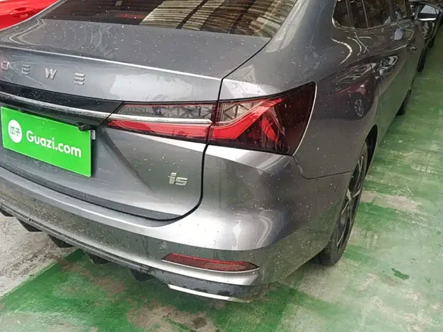 Roewe i5 — Фото автомобиля 7