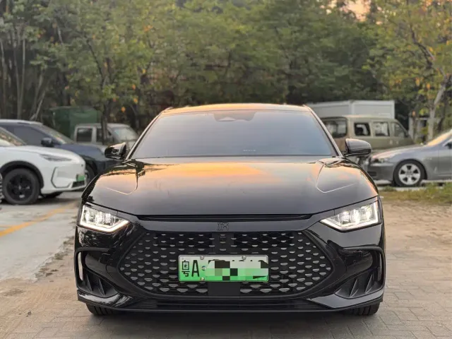 BYD Han — Фото автомобиля 2