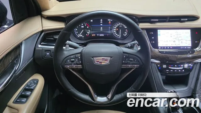 Cadillac XT6 — Фото автомобиля 11