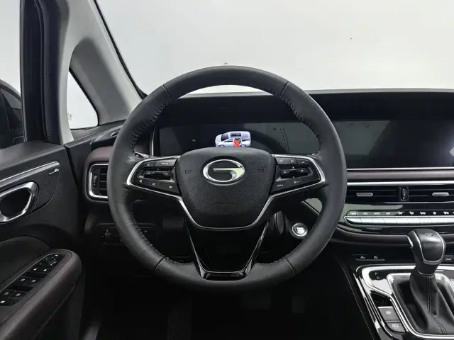 GAC Trumpchi M6 — Фото автомобиля 11