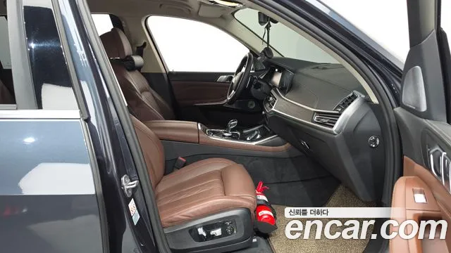 BMW X7 — Фото автомобиля 11