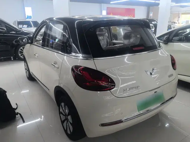 Wuling Bingo — Фото автомобиля 22