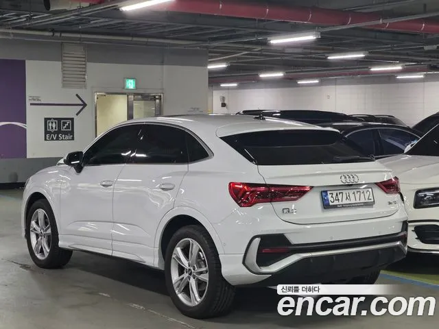 Audi Q3 35 TDI Premium Sportback — Фото автомобиля 3