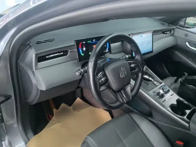 BYD Qin PLUS — Фото автомобиля 9