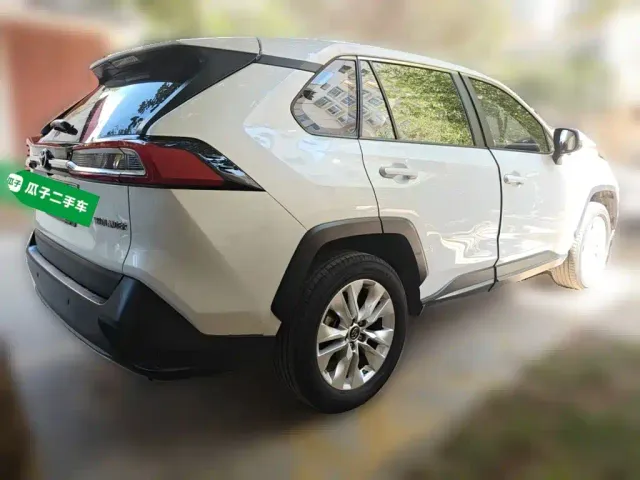 Toyota Wildlander — Фото автомобиля 4