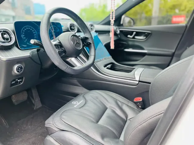 Mercedes-Benz C-Class — Фото автомобиля 4