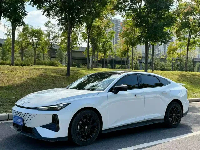 Фотография автомобиля — Changan UNI-V