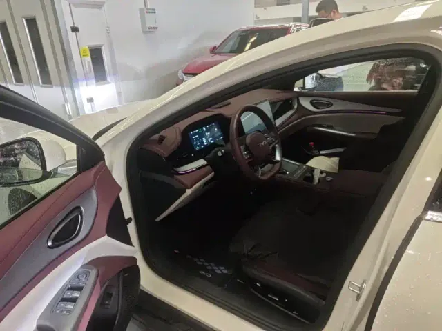 BYD Seal 07 DM-i — Фото автомобиля 5