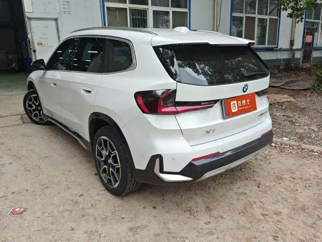 BMW X1 — Фото автомобиля 4