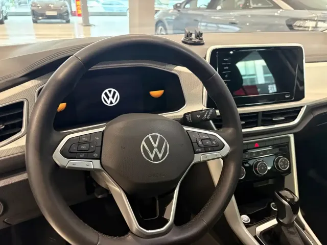 Volkswagen T-Roc — Фото автомобиля 10