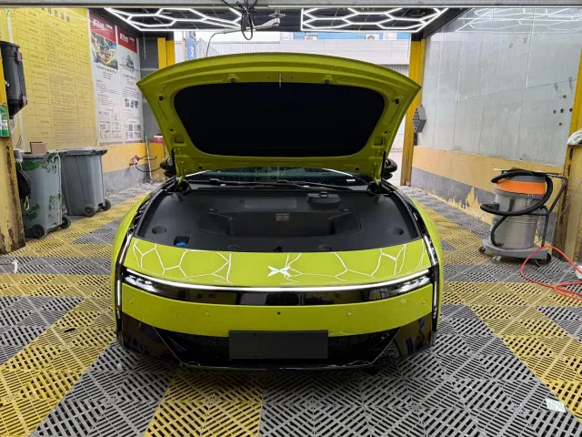 Xpeng P7 — Фото автомобиля 18
