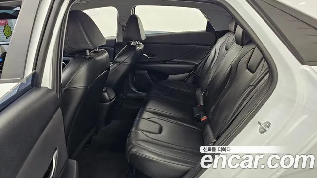 Hyundai Avante CN7 — Фото автомобиля 18