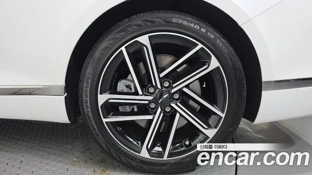 Genesis G80 Бензин 2.5 турбо AWD — Фото автомобиля 21