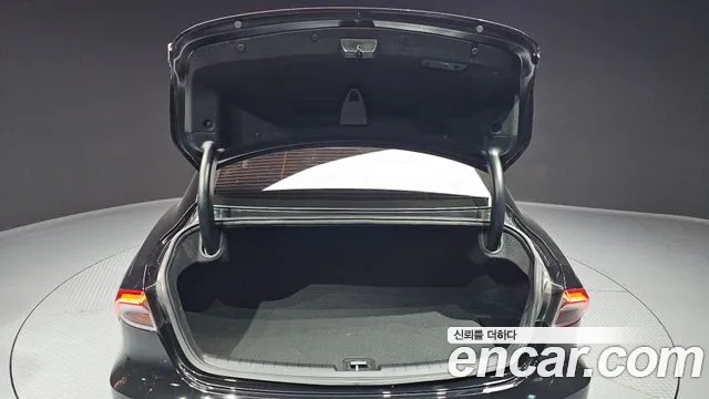Hyundai Grandeur Новый Grandeur IG 3.0 LPi (Для проката) — Фото автомобиля 30