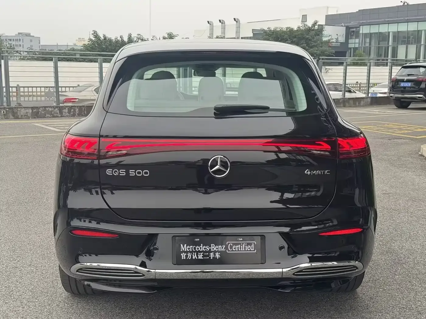 Mercedes-Benz Mercedes-Benz EQS SUV 2025 Model 500 4MATIC — Фото автомобиля 19