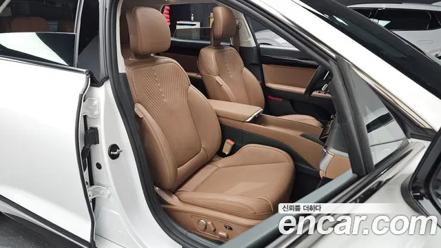 Hyundai Grandeur GN7 — Фото автомобиля 15