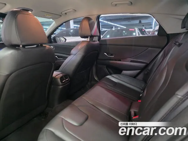 Hyundai AVANTE Avante (CN7) — Фото автомобиля 14