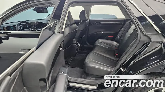 Hyundai Grandeur GN7 — Фото автомобиля 27