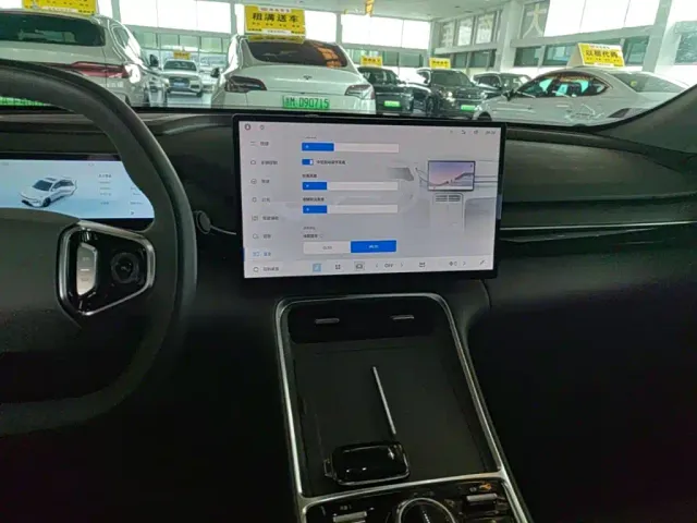 Geely Galaxy L6 — Фото автомобиля 12