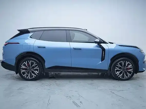 Lynk & Co 08 EM-P — Фото автомобиля 4
