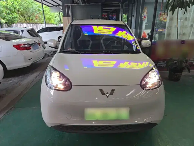 Wuling Bingo — Фото автомобиля 2
